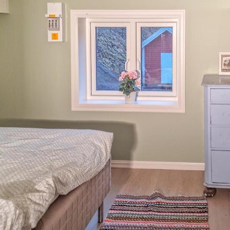 Amazing Home In Hidrasund With Wifi Eide  Værelse billede